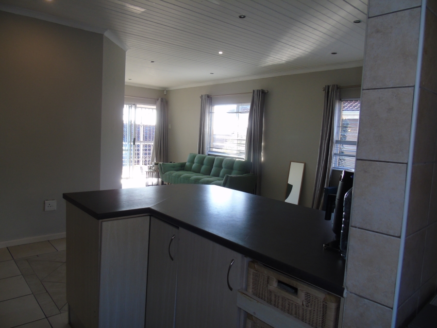 To Let 3 Bedroom Property for Rent in Beacon Bay Eastern Cape